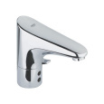 grohe europlus e 36207 001 Смеситель сенсорный бесконтактный для раковины со смешиванием (хром)